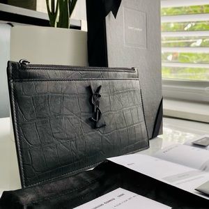 Saint Laurent YSL Monogram Bill Pouch clutch black